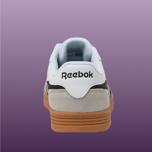 Reebok Women’s White and Black Sneakers NWT - Picture 5 of 6